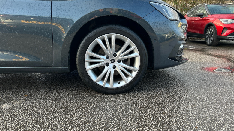 SEAT Leon 1.0 TSI EVO SE Dynamic 5dr Petrol Hatchback